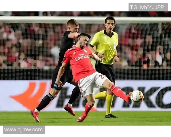 德甲精彩对决本菲卡与阿森纳战平点球大战引发全场热潮 德甲精彩对决本菲卡与阿森纳战平点球大战引发全场热潮