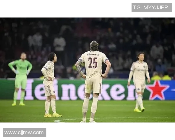 AC米兰友谊赛狂胜本菲卡6-2补时进球引发争议判罚全场沸腾