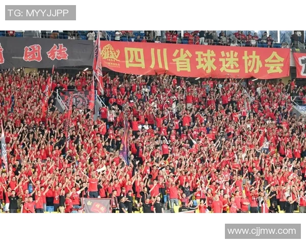 中超精彩对决里昂大胜曼联三球绝杀瞬间引发全场狂欢