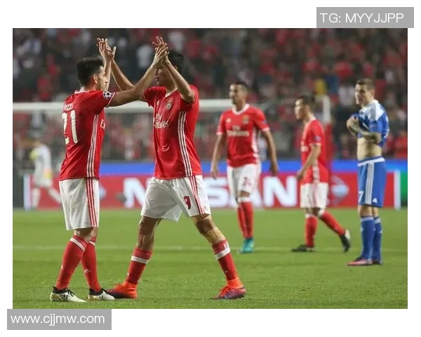 中超精彩对决那不勒斯逆转本菲卡补时绝杀引发全场狂欢 中超精彩对决那不勒斯逆转本菲卡补时绝杀引发全场狂欢