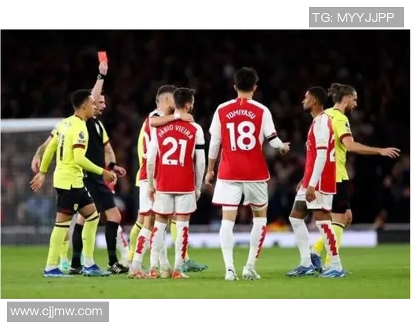 曼城友谊赛大胜阿森纳红牌事件引发全场热议与数据分析